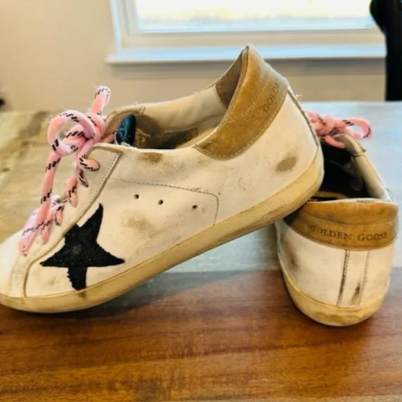 Golden Goose Sneakers - Picture 2 of 3